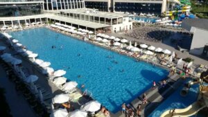 2025 turizm sezonu antalyada guclu geciyor 92tV4KEa.jpg